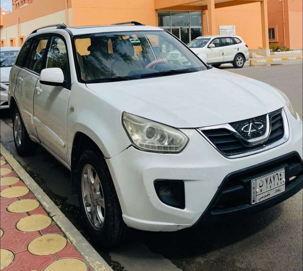 تيكو  للبيع موديل 2012 شكل 13  رقم بغداد والسنوية بأسمي  رايدها ب58 وبيها مجال ....
 للتواصل ***********
