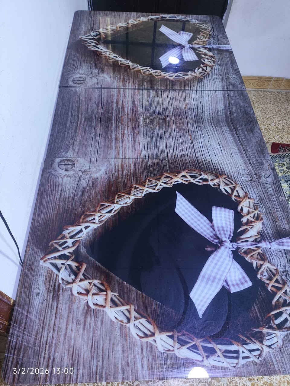 ميز طعام للبيع طول 170 عرض 80
***********
