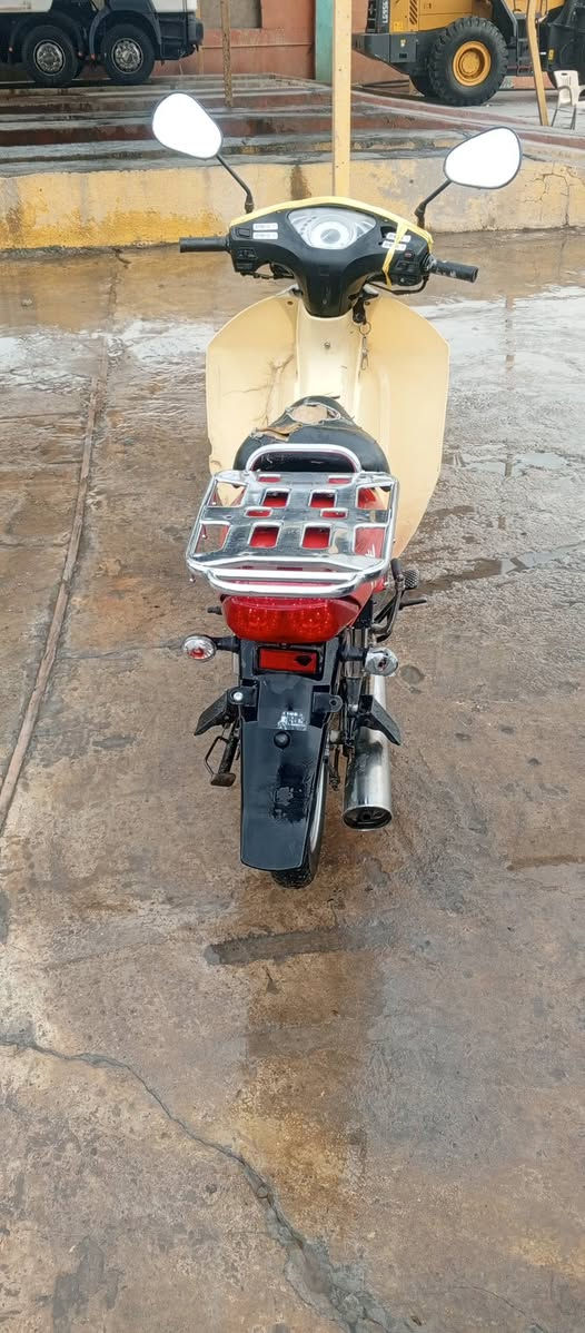 السلام عليكم ماطور سلفيز للبيع السعر ٤٥٠وبي مجال‏‪***********‬‏
