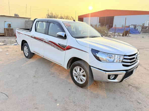 هايلوكس 2025 ماشية 10 الف بدون رقم تترقم جميع المحافظات مكفولة بعدة داخل ضمان شركة ساز 
السعر 290 ورقه مكاني البصرة سفوان للاستفسار ***********
***********
