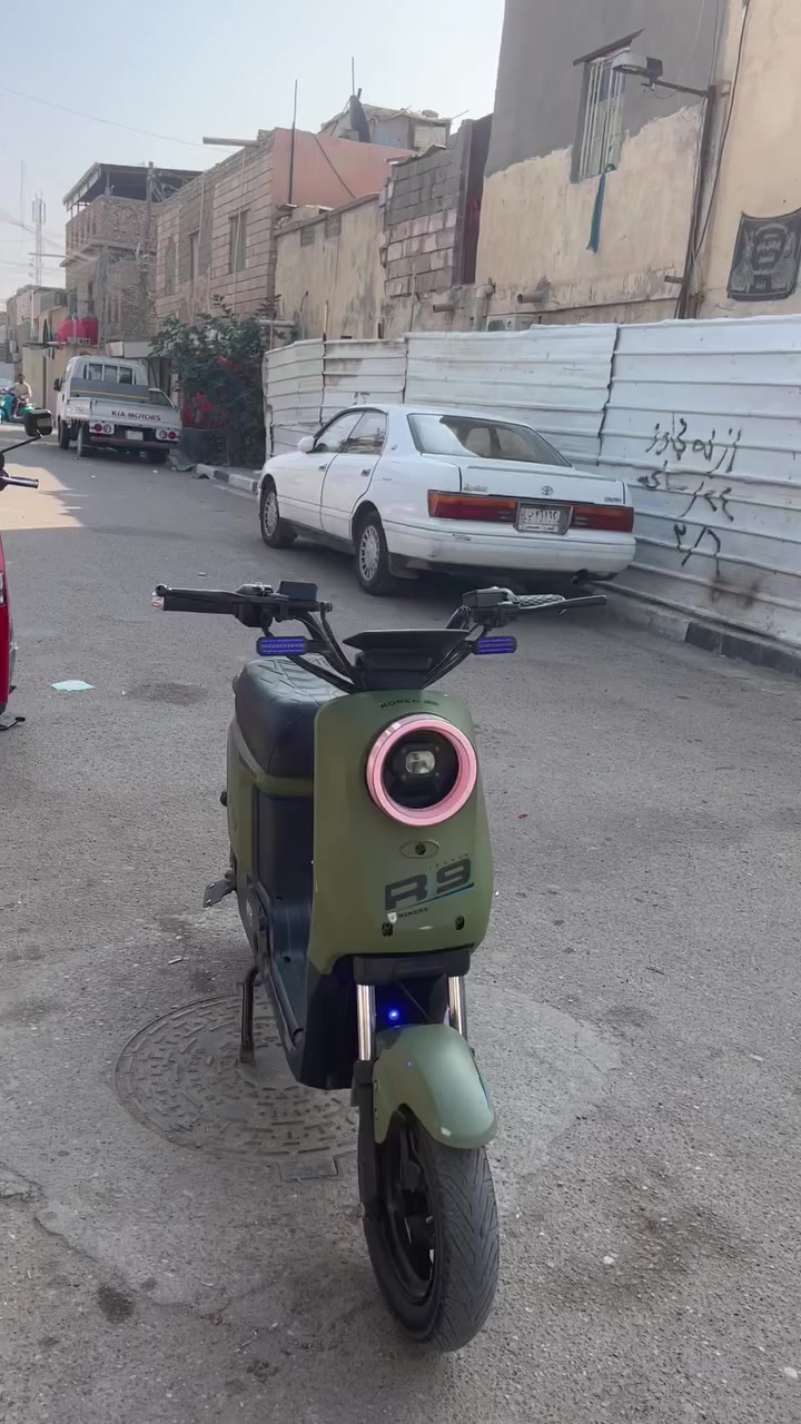 سلام عليكم دراجة شحن للبيع حلوة نضيفة السعر 325وبيها مجال حگ الجية عنوان بصرة الأصمعي مكلف بل النشر رقم راعيها ***********
