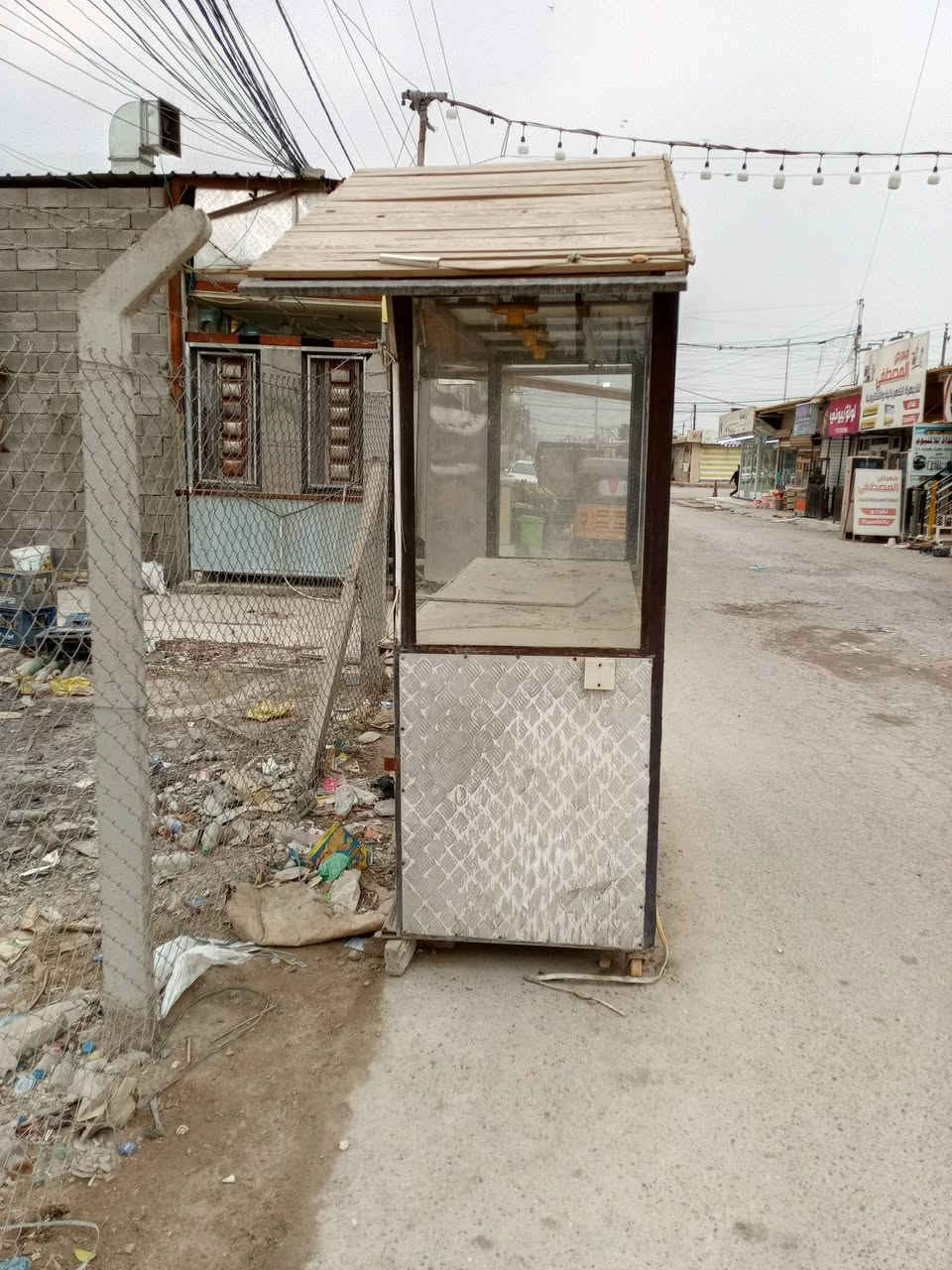 اسلام عليكم
فاترينا للبيع ترهم مال لبلبي وترهم الكباب 

جديده بس يرادلهه ترتيب 

مكاني بغداد قريب الشعب 
السعر 350وبيها مجال

للتواصل خاص او على الرقم ***********
