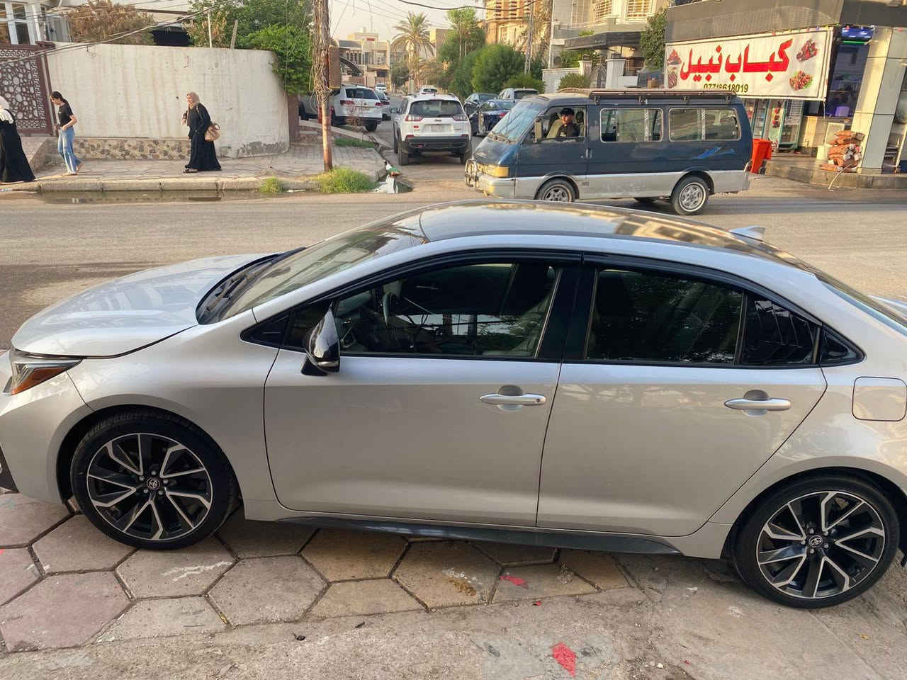 السلام عليكم
للبيع 
كورولا 2020 وارد أمريكي 
رقم أربيل سيارة باسمي تحويل ثاني يوم ..
((ضرر كما موضوح بل صور)) 
مواصفاته 
ويل كب ١٨رياضي 
لا يت زنون 
اشاير بلمري 
نظام ECO
قيادة ذاتية
نظام سبورت 
مانع الانزلاق
محرك 2000
كير10نمر 
رادار امامي 
نظام تحديد مسار 
مثبت بسرعة
هاند بريك بصمة 
كشنات جلد 
داخل ألوان اسود 
وتخم تاير جديد 
فول تحكم سترين +تحكم شفتات 
كأمره خلفية 
السيارة نظيفة وجاهزة
العسر ١٦٠ بيهه مجال بسيط 
رقم شمالي 
العنوان : ديالى / بعقوبة 
التفاصيل و الاستفسار 
الاتصال ع الرقم ***********
