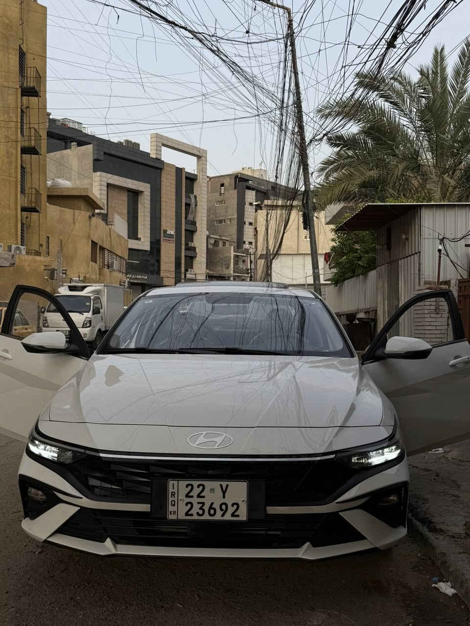 السلام عليكم
هيونداي النترا 

2025

زيرو
فول مواصفات 
رقم اربيل 
المحرك : 1.5
دبل 
نوزل كير 8
كوري تجميع صين

المواصفات:

بصمة تشغيل بصمة ابواب
شاشة اصلية أبل كار بلي
عداد سرعة ديجتل 
مقاعد جلد اسود 
6 ايرباك (الدشبول الدركة التكم المقاعد)
لايت led 
لايت زنون عالي ناصي
فتحة سقف
الدركة شكل الرياضي حرف D
ويل رياضي حجم 17
تبريد قطعتين
مري كهرباء+ اشاير بالمري
كروس سرعة وفول تحكم ستيرن
حساسات خلفية +اماميه +كاميرا 
سايد بريك كهربائي
درايف مود
اوتوهولد 

السعر 158ورقه
مكان السيارة بغداد الصرافية 
للاستفسار *********** 

انس الاسدي
