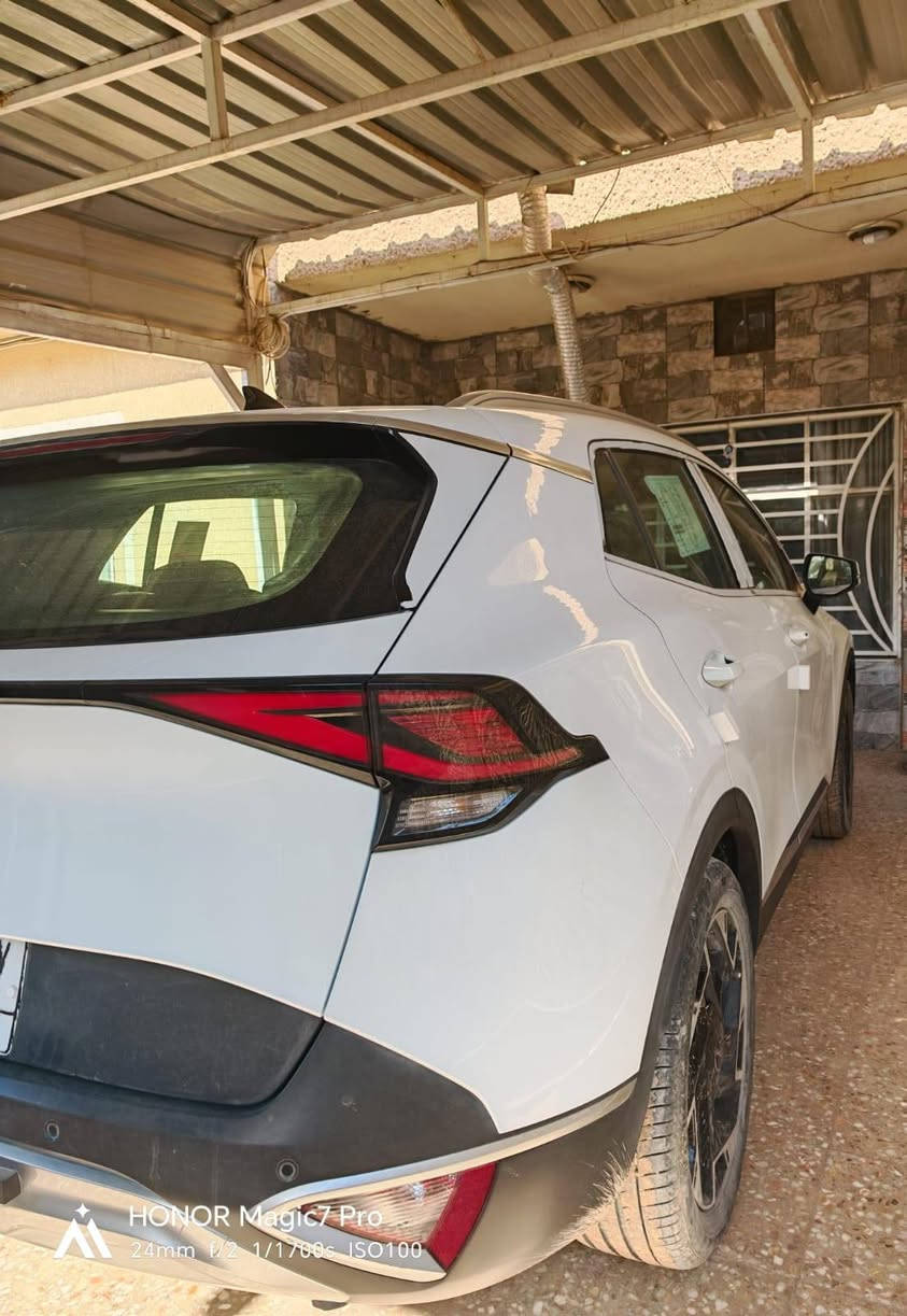 موديل 24 ماشية ١٥ الف كم مكفولة من اي شي وباسمي رقم مبايل *********** سعر ٣٥ وبيه مجال
