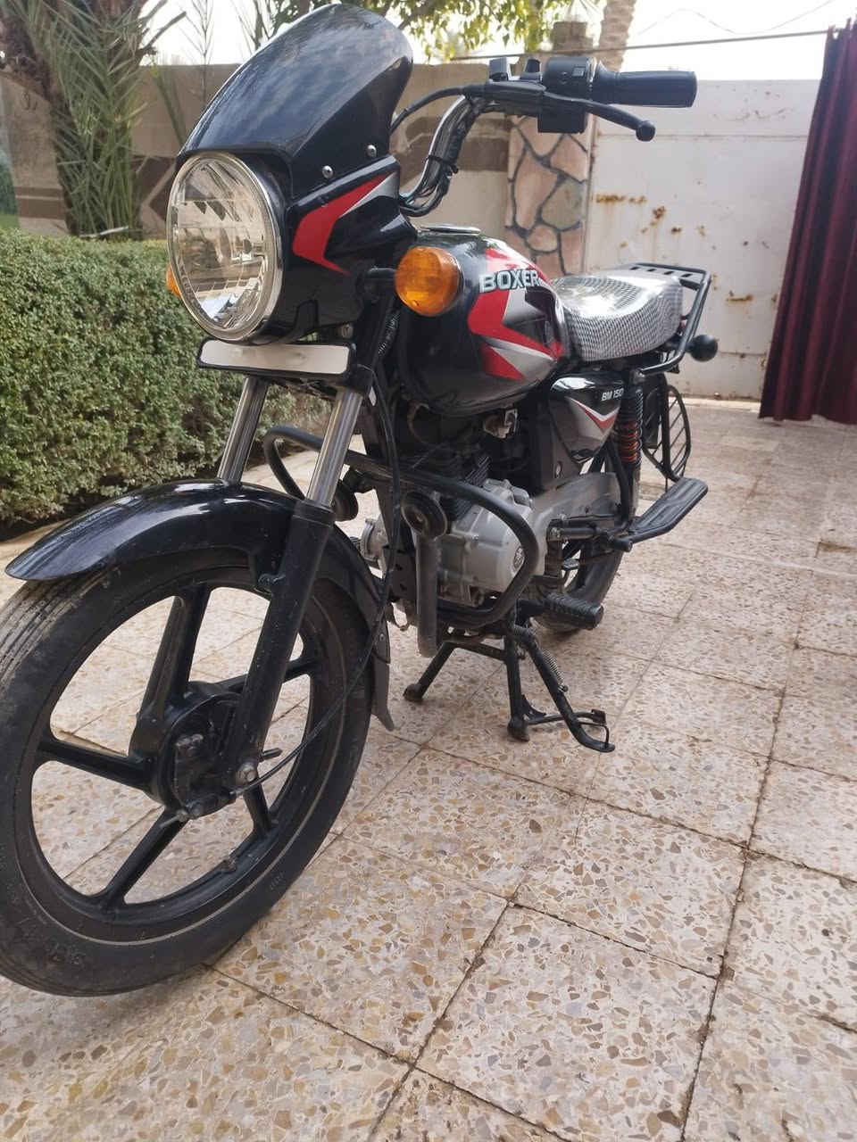 اسلام عليكم دراجه بوكسر  البيع مديل 2020 دراجه مكفوله كفاله عامه نضافه درجه اوله المكان الحمزه الغربي  يتصل ***********
