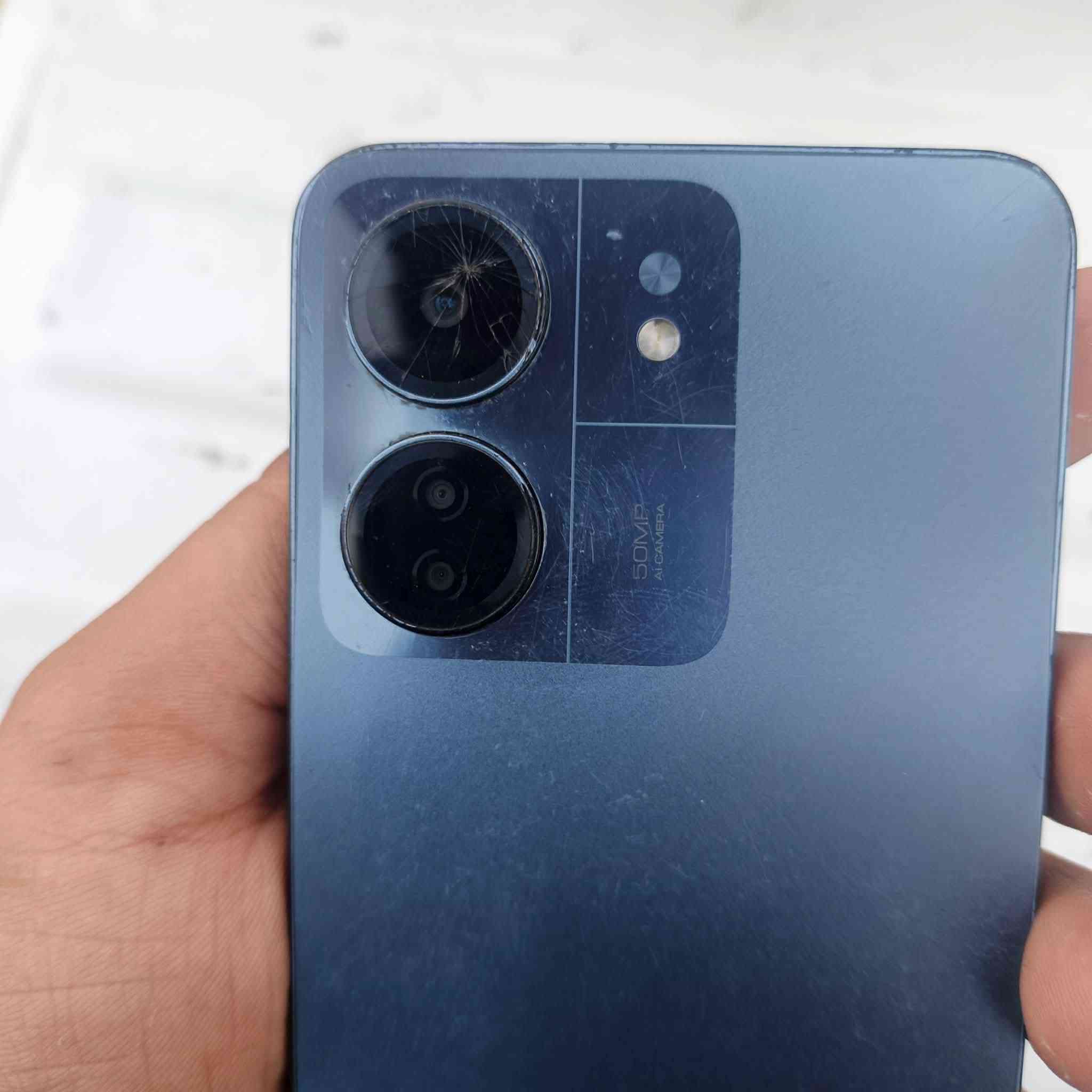 السلام عليكم
جهاز ريدمي 13c 

بطاريته 5000m

ذاكرته 256

عشوائيه 8

60فريم بوبجي 

الجهاز كلش حلو 

بس بي هاذه الرصعه بل كامره 

الكامره كلشي ما بيه شغاله 

بس بدله جامه 

سعر 190وياه حساب ببجي  أو مراوس ب ايفون شعندك نزل

 العنوان واسط كوت حي الجامعه


**إذا كنت صاحب هذا الإعلان وتريد حذفه لأي سبب، رجاءا أرسل رسالة إلى الدعم الفني**