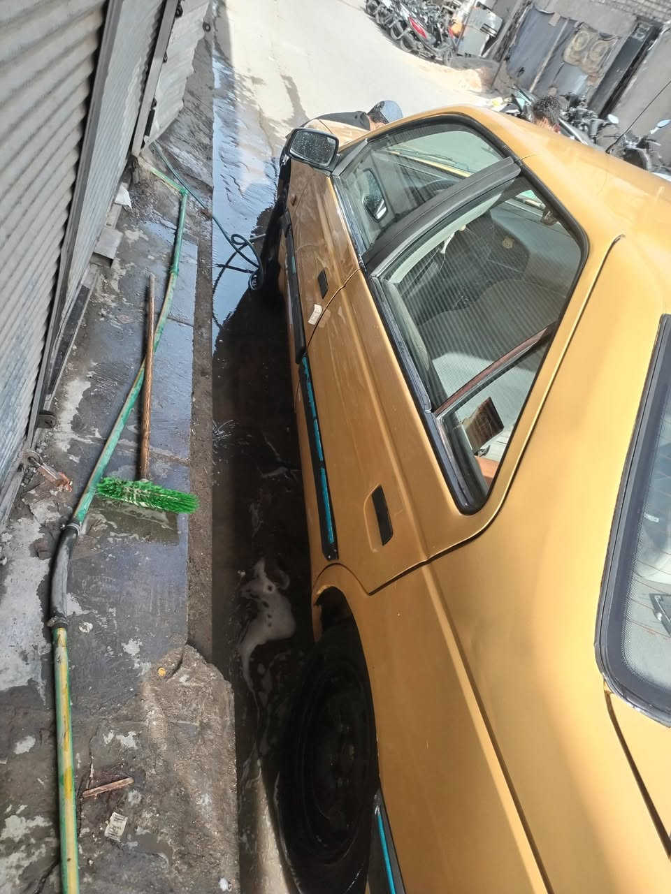 سلام وعليكم بيجو لميس 2015تخم تاير مكينه مكفوله تبريد شغال مصفره بغداد مدينه الصدر
***********
السعر 35
