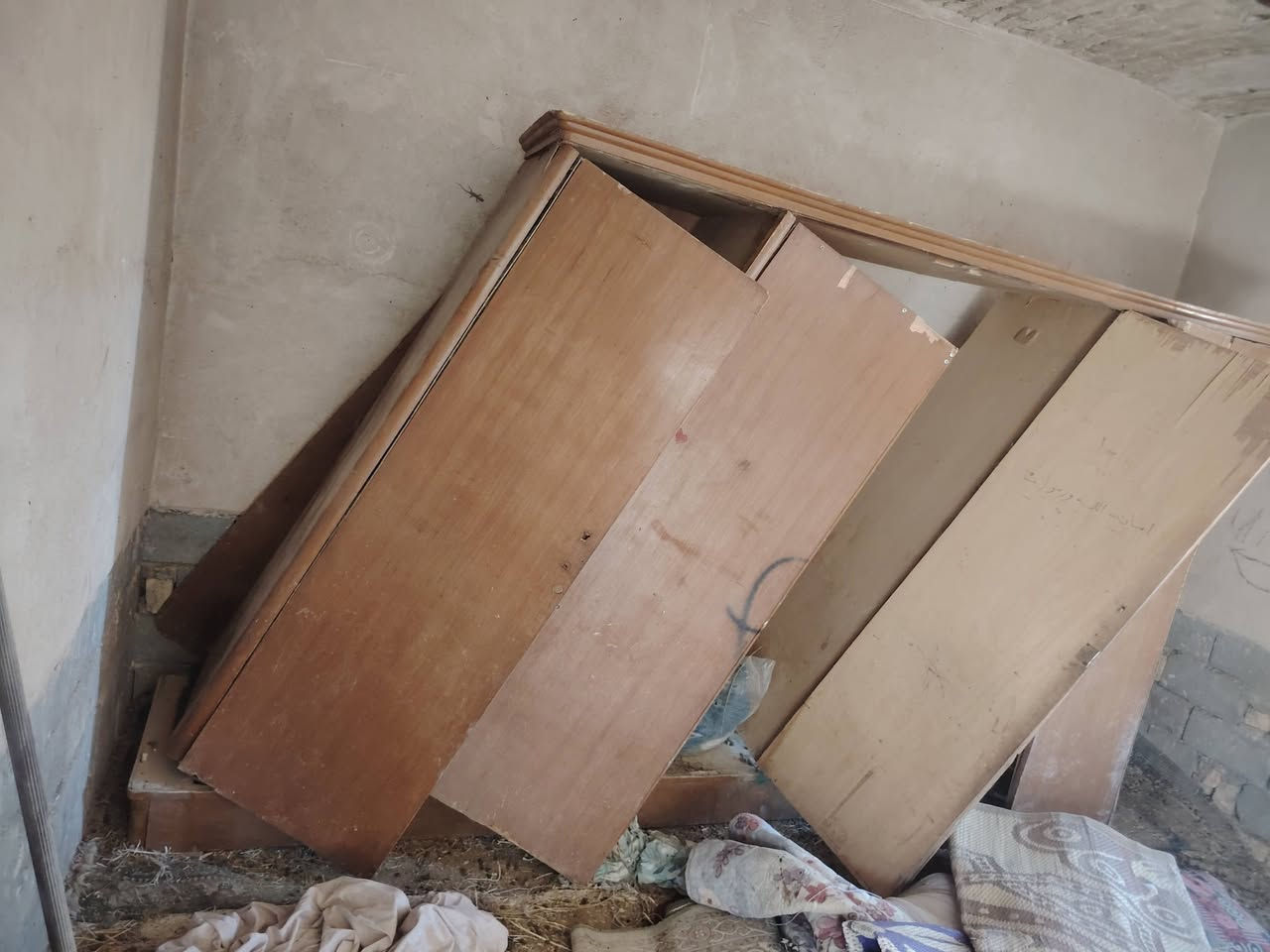 كنتو للبيع عوزه تركيب فقط
انطي سعر وبل عافيه عليك
مكاني النجف طريق كربلاء عمود 250
للتصال ***********

