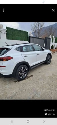 توكسان  موديل ٢١....بيع مستعجل ..فول كامل ..كفاله عامه ..ماشيه ٤٤ كم ....