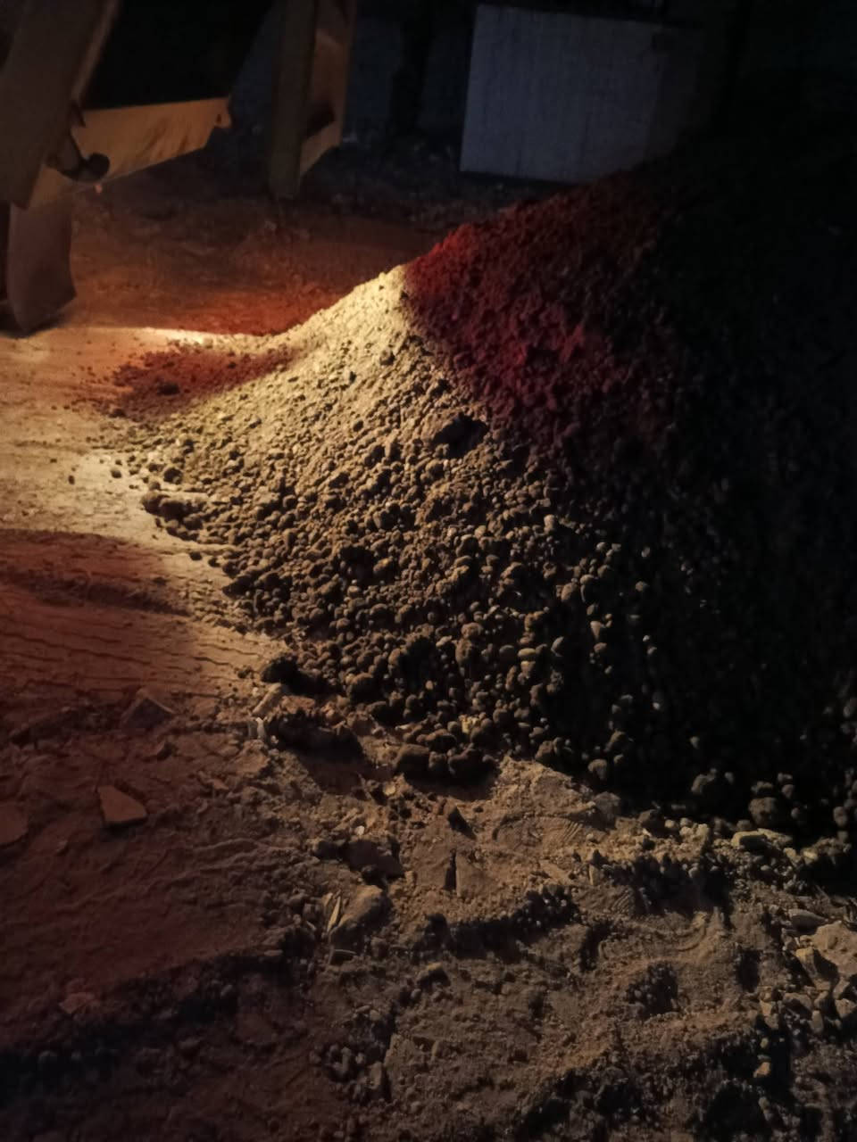 تجهيز سبيس خشن وجلمود خشن وحصو مكسر ***********
