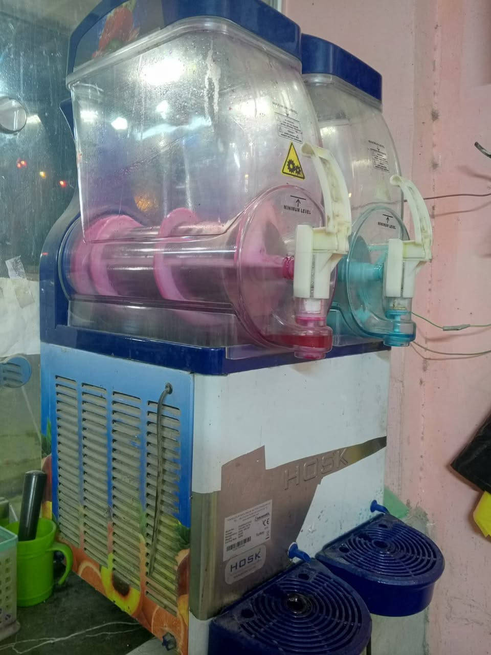 السلام عليكم من رخصة الادمنية الكرام
مكينة ازبري 2 حوض نوع هوسك HOSK تركي اصليه وبيه ضمان مستعمله أقل الموسم العنوان جسرديالى القديم /المخازن للاتصال *********** السعر مليون وبيها مجال وياها هدايا أقداح وقبق وكصب ومواد ازبري اصليه والوان غذائية .
