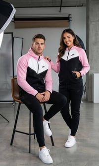 طقم رجالي نسائي • مقاسات S-XXL • ٦٠٠ قطعة