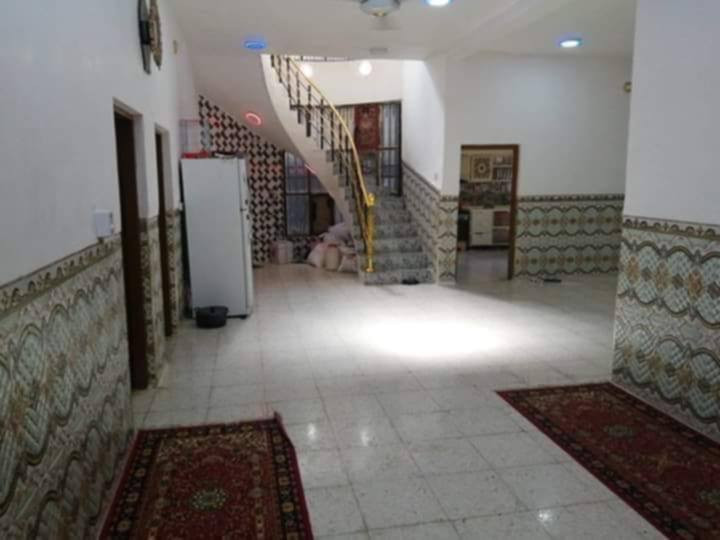 بيت للبيع الشافعيه سايدين المعمل المساحه 300 طابقين
***********
***********
