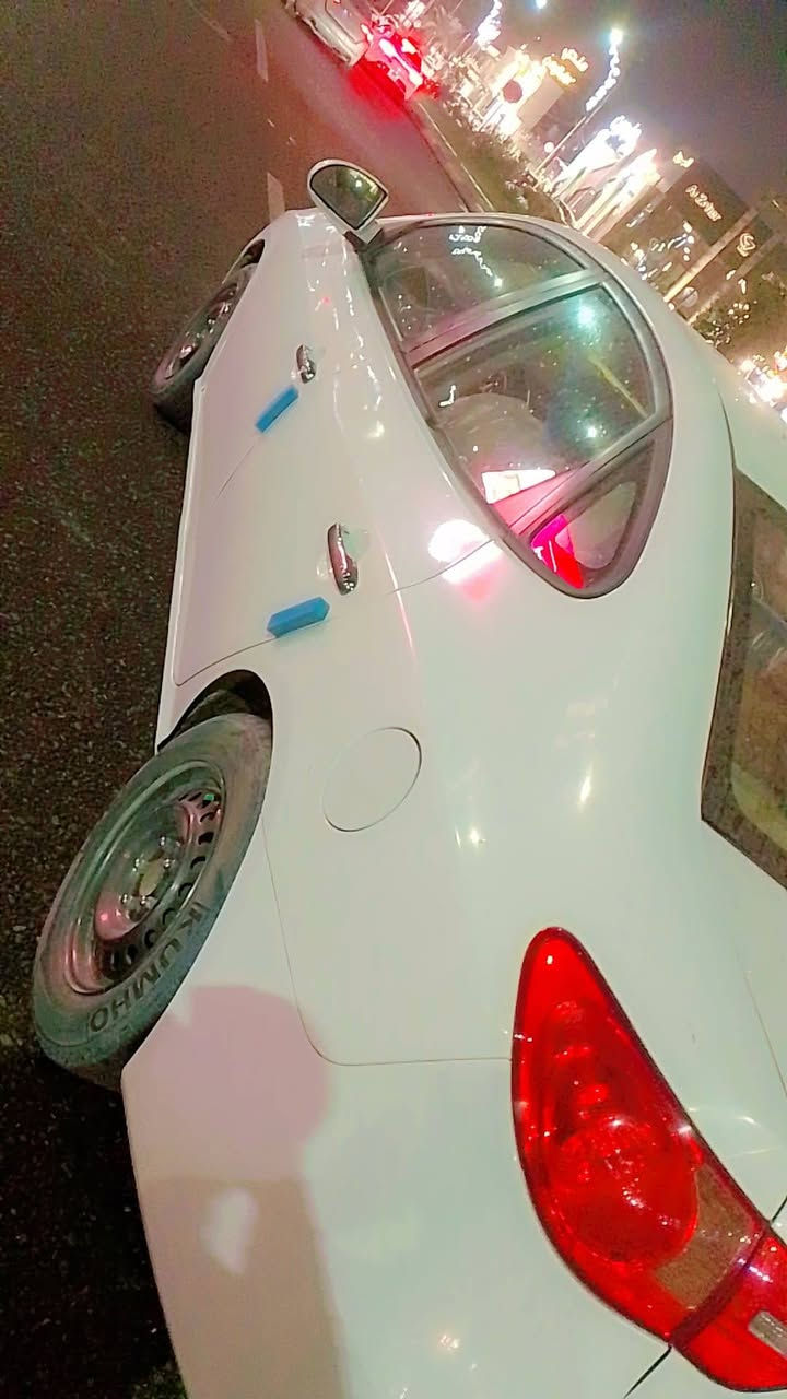 السلام عليكم النترا صابونه 20011 ادوات كصه جنطه سياره جديده وجاهزه للاخير مكينه كير حداده تبريد تدفئه كله فول متومه رقم وسنويه مضبوط مابيها نقص برغي السعر 44$ وبيها مجال *********** مكان السياره. كربلاء
