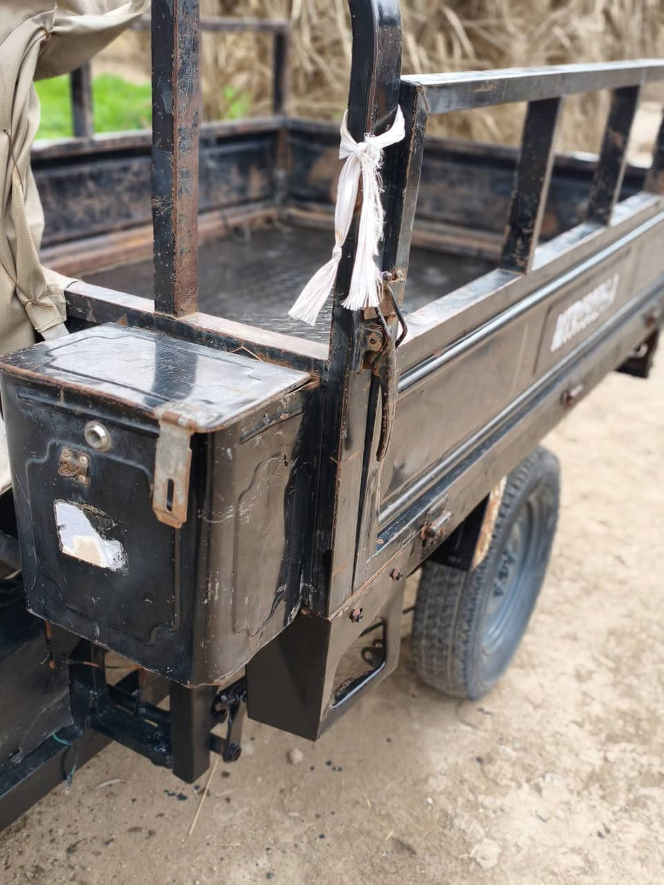 السلام عليكم ستوته MTR أوراق اصوليه مكان بابل قضاء القاسم السعر 850 وبيه مجال للشراي للاستفسار الإتصال على الرقم ***********
