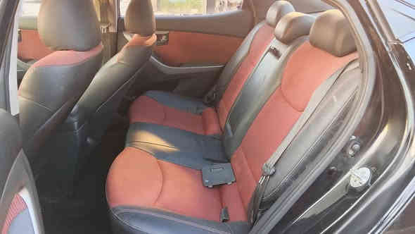 سلام وعليكم للبيع او مراوس 
‏
‏النترا مضلع مديل 2014 
‏
‏سيارة جديدة هسه كامله 
‏
‏ارقام وسنوية شرط الحاسبه 
‏
‏كصه قمارة 
‏
‏سيارة جديدة 
‏
‏فول موصفات عدة الفتحه 
‏
‏كير مكينه تبريد صدر امامي خلفي جديد جديد 
‏السيارة طك كارتون وكل نقص ما بيها 
‏
‏داخل احمر 
‏
‏السعر 48 وبيها مجال 
‏
‏العنوان بغداد 
‏
‏***********
