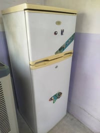ثلاجة بلادي للبيع 07700734314