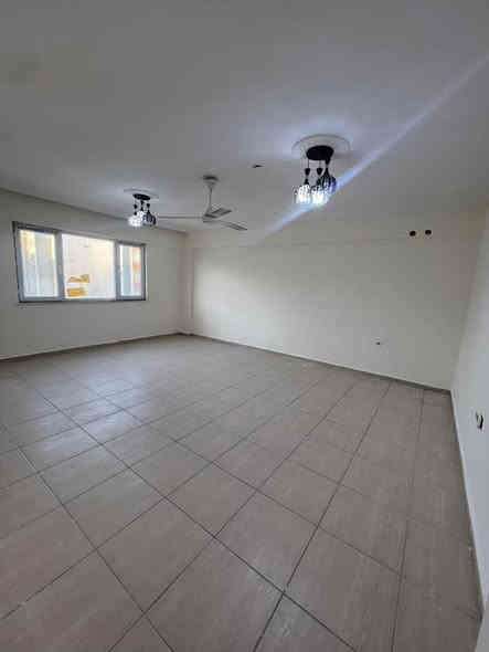 متوفر شقه  مستعجل للبيع في مجمع رامي لاند
موقع- تناهي مقابل جامعة ناوروز
مساحه- ١٢٥ متر
عدد غورفه -٢+١
واحد غورفه سويدي
٢ بلكون
السعر 4.20$ومجال

المزيد من معلومات تواصل عل هاي الرقم:
☎️ ***********
