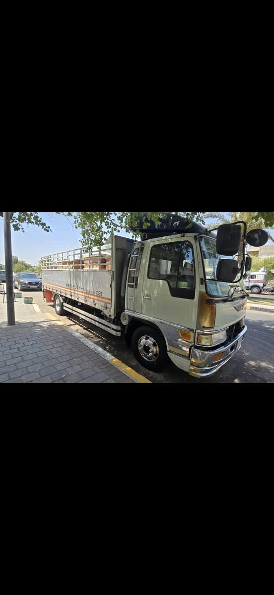 هينو طيره 70 سوبر مكينه ستندر سته وربع 
مطوله 50 سانتيم تخم تاير تخم ويل كرون تبريد سبلت سياره بسمي رقم بغداد 3 طن سياره جاهزه من كلشي  ***********
