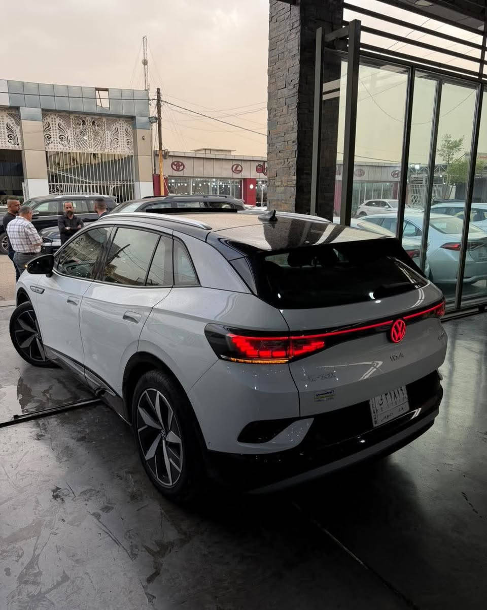 Id 4 pro خليجي موديل 2022 ماشية 24 الف مكفولة عدا شخوط دعامية فول مواصفات
السعر 200 ورقة قفل 
***********
