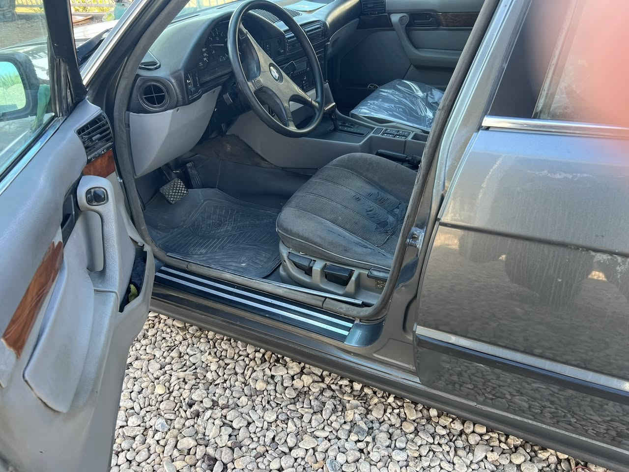 للبيع او المراوس BMW
520
اصل بليته وسنويه ومكينه 
مكفوله من الضربه 
صبغ عام 
مكينه مسكر 
كير اوتماتيك 
هزه وسنويه جدد
مكاني بابل 
السعر ٥٠
‏***********
