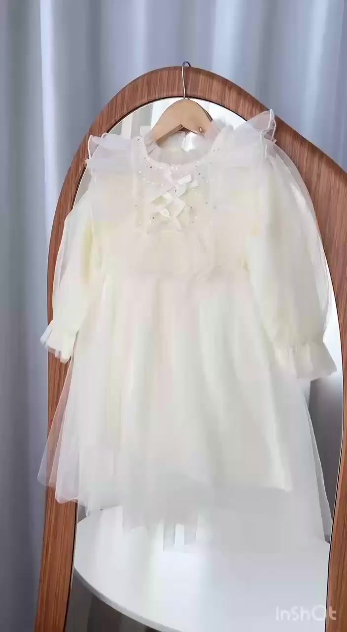 فستان تور سعر القطعة ١٥
من ٢ سنة ل٧ سنة 
يتوفر توصيل لكافة محافظات العراق 🚗


**إذا كنت صاحب هذا الإعلان وتريد حذفه لأي سبب، رجاءا أرسل رسالة إلى الدعم الفني**