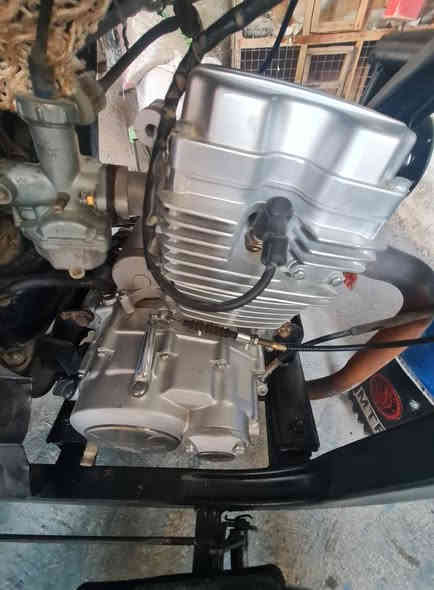 سلام عليكم ستوته للبيع موديل. 2018. رقم وسنويه. رقم نكليزي.  مكينه بعدها بل جيس
ستوته  مكفوله كفاله عامه  شاصي وبداي وتحويل ثاني يوام ستوته عله وضع شركه   تجي تفحص وشواف واحله من صوره 
العنوان كوت داموك شراي يتصل عله رقم الموبايل  (***********))📞   خاص ماراد تصل وتدلل
