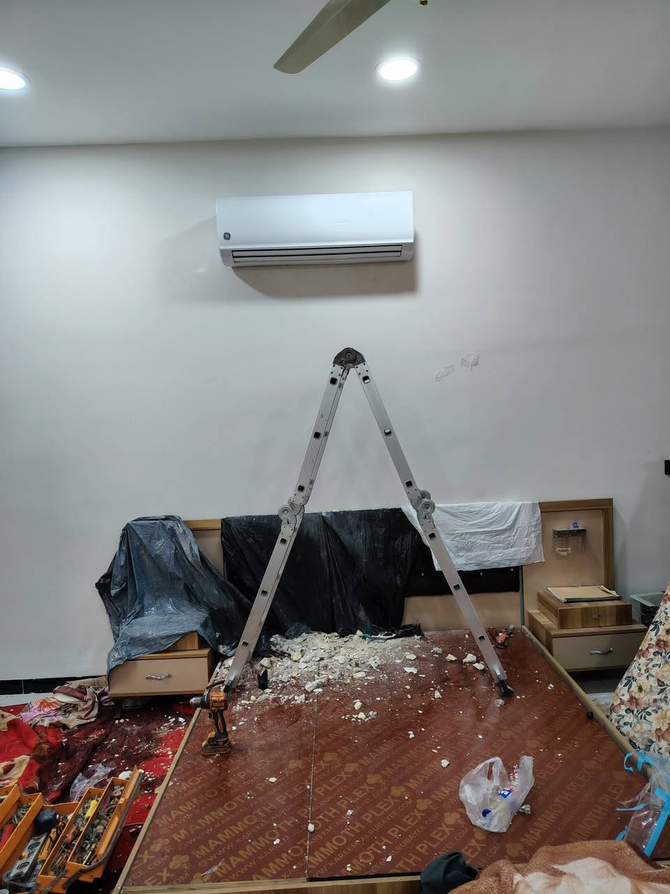 تنصيب جميع اجهزه التبريد

اللهم صلي على محمد وآل محمد

خدمات المهندس
نصب - صيانة - تنظيف  
ورشات متنقلة سبالت ومكيفات صيانة عامة
ضمان في العمل ⭐️ 

🚙 
 فتح  وتنصيب السبالت بجميع انواعها

غسل السبالت بجميع انواعها جداري كنتوري 
كاسيت 

تصليح المكيفات بجميع عطلاتها وانواعها

كل ما يخص السبالت والمكيفات  بأحدث المعدات🛠️

الفرع الأول الكرخ  السيديه/  الفرع الثاني الرصافه  شارع فلسطين 

***********

***********

يمكنك مراسلتنا عن الطريق الواتس اب او الاتصال
