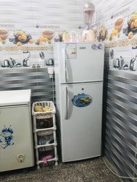 ثلاجه نوع شينون نظيفه جدا مداخله تصليح حجم وسط سعرها 150 مكان بغداد ال...