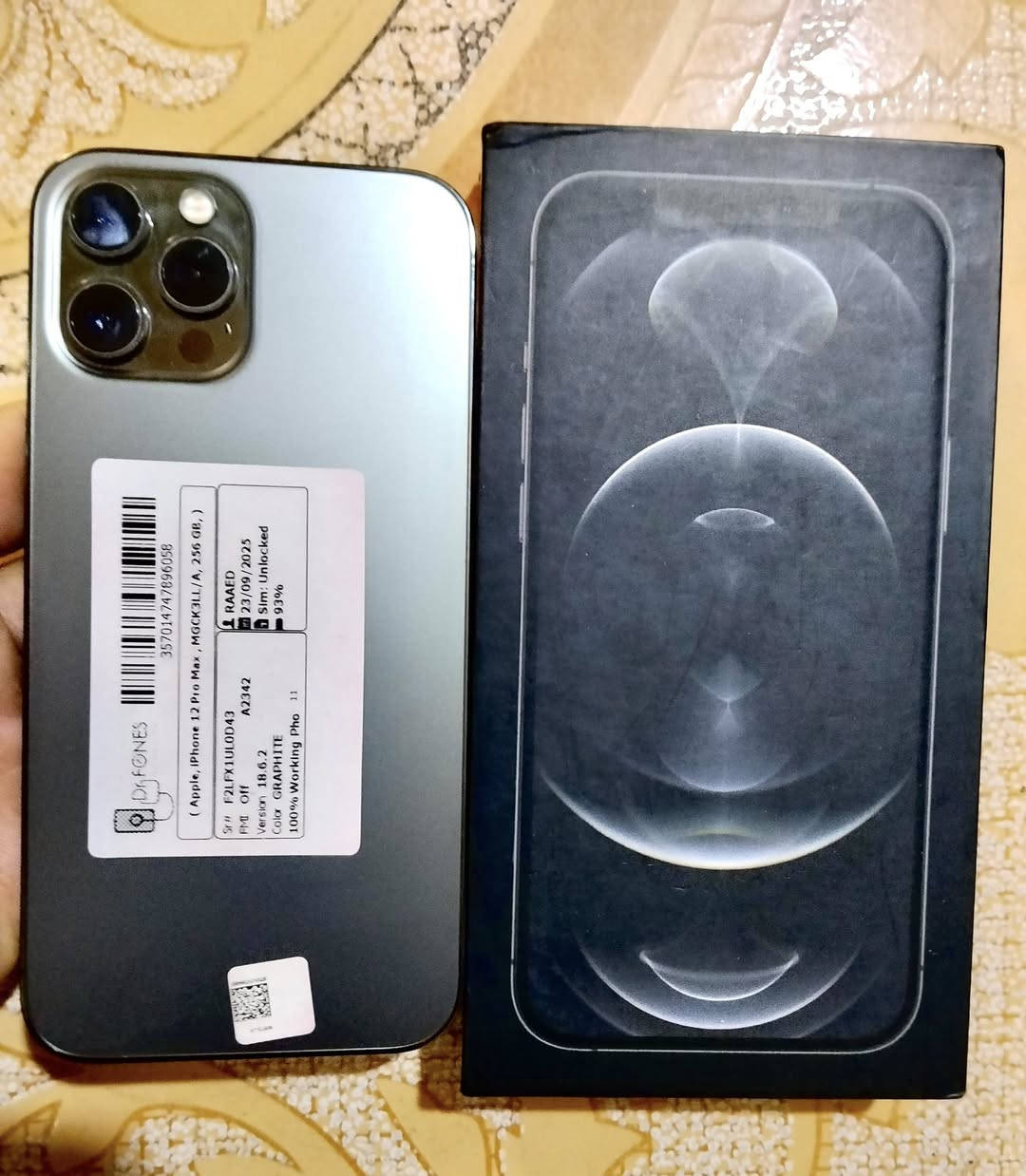 السلام عليكم ايفون 12 برو ماكس للبيع تلفون نظيف 100/100 ما داخل تصليح ابد وكلشي ما مبدل بي اخو الجديد بطاريته 87 ذاكرته 256 مع كارتونه السعر 480


**إذا كنت صاحب هذا الإعلان وتريد حذفه لأي سبب، رجاءا أرسل رسالة إلى الدعم الفني**