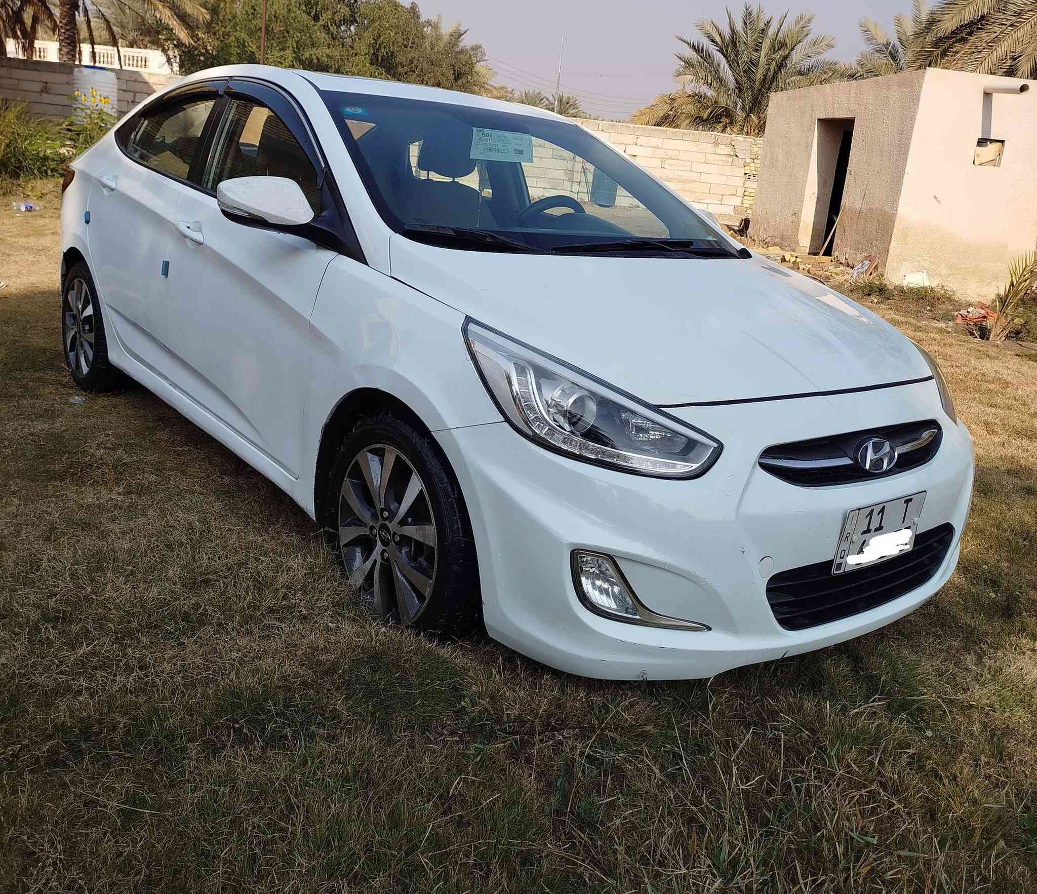 السلام عليكم اكسنت 2016 فول مواصفات بلو مكينة 1600. رقم بغداد دولي سنوية جديده بأسمنا ( السونار مُرفق بالمنشور) .گير مكينه حدادية ب حالة  
جيده . تخم تاير جديد .اضوية ليد زينون  . السعر  115 وبيها  
مجال مكان السيارة بابل  رقم الهاتف . ***********
