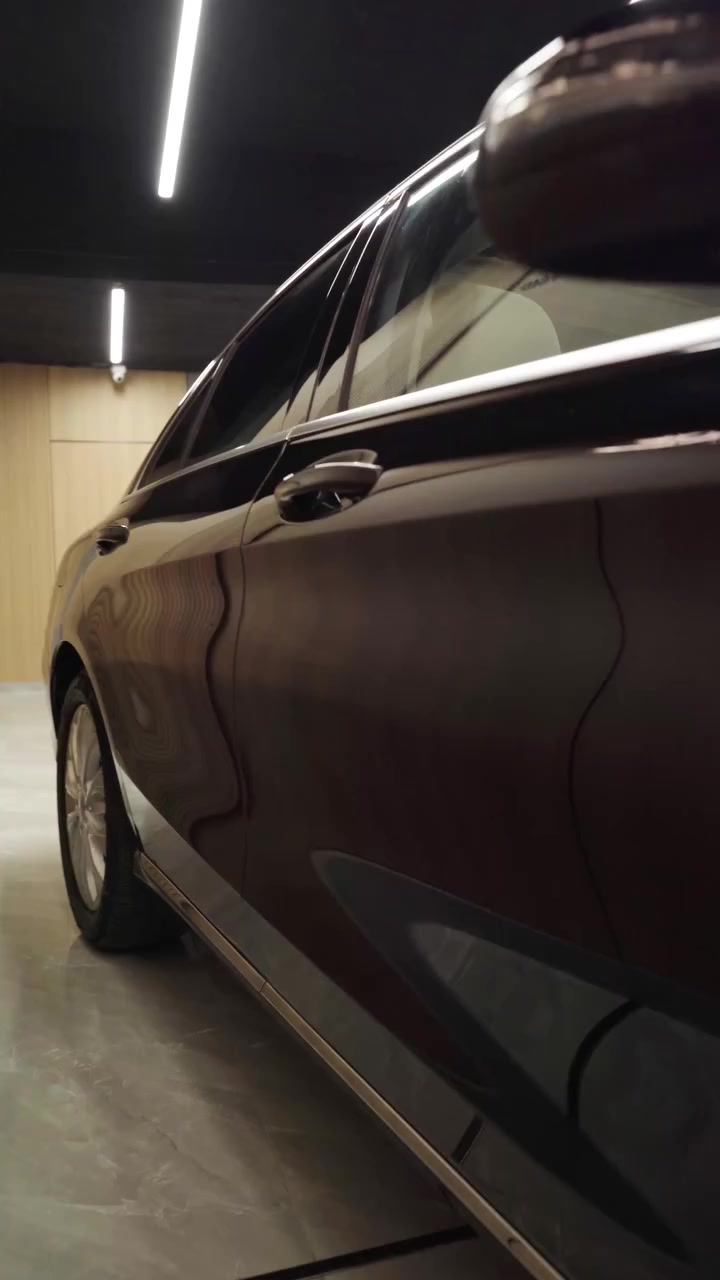 مرسيدس C180 موديل 2019 – أعلى فئة Exclusive

لون أسود
فرش بيچ
موتور 1600 سي سي تيربو
156 حصان – 250 نيوتن متر
فتيس أوتوماتيك 9 سرعات

متاحة كاش أو تقسيط
حصريًا عند T Auto
فرع التجمع الخامس – حي الأندلس
للمعاينة والاستفسار: 01096961716

#مرسيدس_C180
#عربيات_مستعملة
#usedcars تقسيط_عربيات


**إذا كنت صاحب هذا الإعلان وتريد حذفه لأي سبب، رجاءا أرسل رسالة إلى الدعم الفني**