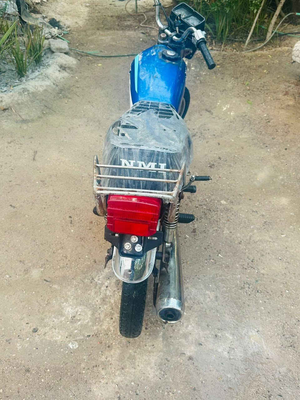 سلام عليكم دراجه نامه للبيع دراجه جيس مكينه تخبل كهربائيات كلها شغاله عينه ليزريه السعر 350 للاستفار الاتصال *********** دراجه تعاتبني عليها شرط
