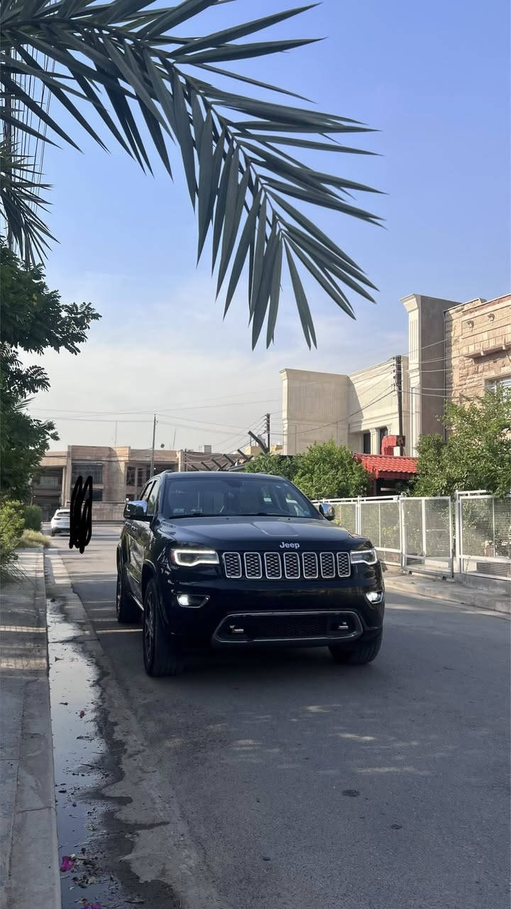 جيب كراند شيروكي 2021 اوفر لاند 
فول مواصفات :
بانوروما
جكات 
انظمة وتحكمات كاملة
داخل بيجي مال خليجي
وضعيات قيادة 
والخ..

حادثة موضح بالصور:
جاملغ مبدل بلادي نفس اللون بي تكحيله
وبيه اقل الربع صبغ بالبنيد وفوك الربع شويه كلير
بيه رصعتين زغار خفيفات

نضيفة كلش ومحافظ عليها
ماشية 59 الف mi
رقم بغداد بأسمي تحويل ثاني يوم

مكان السيارة بغداد السيدية او اليوسفية 🏝️
سعرها ( 260 ) بيها مجال بسيط حگ الجية
***********

