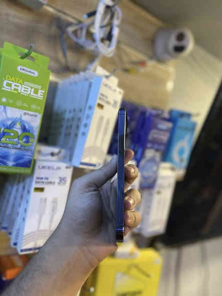 14 برو ماكس شرق اوسط
جهاز كلش نضيف فقط شاصي بي خدوش خفيفه كلش مال كفر
بطارية96
ذاكره 256
سعره 900
تواصل ***********
