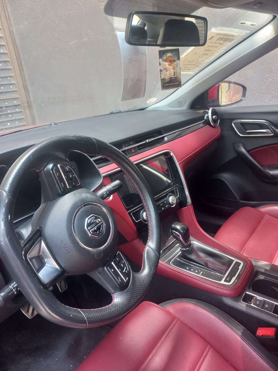 MG6 موديل 2023 بدون رقم ماشيه36 الف بيها تنقيص دهن وبيها طختين امصلحهن وباقي مكان بارد بعده السيارة فول مواصفات السعر 85 
العنوان بصرة ***********
