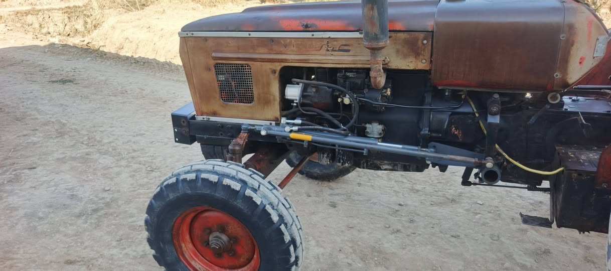 السلام عليكم للبيع مكينه عنتر موديل84 مكينه بلاد مكفوله كفالة عامه تايرات جدد امامي وخلفي بور ستيرن باتري جديد مكينه مال جناي مكان بابل جبله قرب الخط السريع***********
