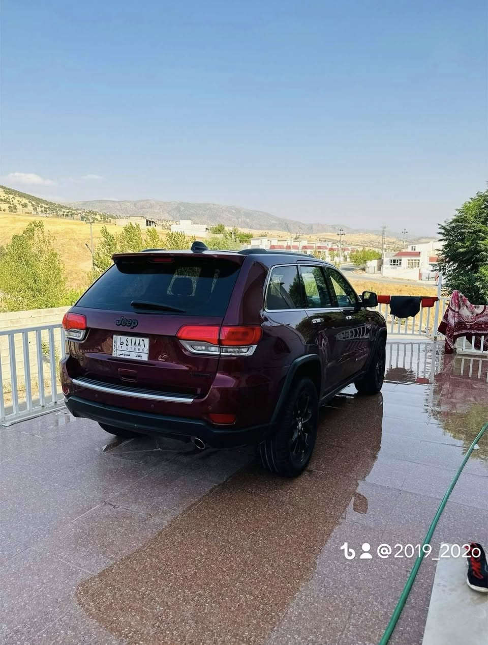 جيب ٢٠١٨ وارد امريكي اللون كرزي  رقم بغداد مشروع وطني بأسمي  ترهم مراوس
ايرباك فقط برده جهه اليمين حادثها فقط مبدل باب اصلي شركه نفس الون ولباب الخلفي بي صبغ بدون معجون وبلعراق بايدي صارت طخه بسيطه بلجاملغ الامامي الايمن عدلتها بارد وصبغت عله كداها اقل ربع الجاملغ 
ماشية   92 الف ميل قابل للزيادة 
 
المواصفات:

* دفع رباعي 4x4 .   .
* ويل قياس 20 انج . . 
* شاشه كبيرة 8.4 انج . 
* نظام الخرائط (GPS) ..  . 
* المصابيح الأمامية زنون . .     
* تشغيل عن بعد .
* صندوق كهربائي .
* مقصورة الركاب من الجلد والداخل باللون الاسود .
* حفظ وضعيات الجلوس (ميموري) . 
* المقاعد الأمامية كهربائية تدفئة   .
* المقاعد الخلفية تدفئة.
* الستيرن تدفئة.
* سستم صوت .  
* حساسات خلفية . 
* كاميرا خلفية . 
* المرايا الجانبية قابلة للطي .
* مرايا متحسسه للضوء العالي الجانبية والوسطية. 
* مانع تصادم خلفي .  
* نظام التشغيل والاطفاء الاوتوماتيكي ( Auto Start System ) .
* نظام بريك اوتوماتيكي ( Auto Break System )

للاستفسار  ***********
‎ السعر 205$ قابل للتفاوض
غير متواجد ع الفيس
