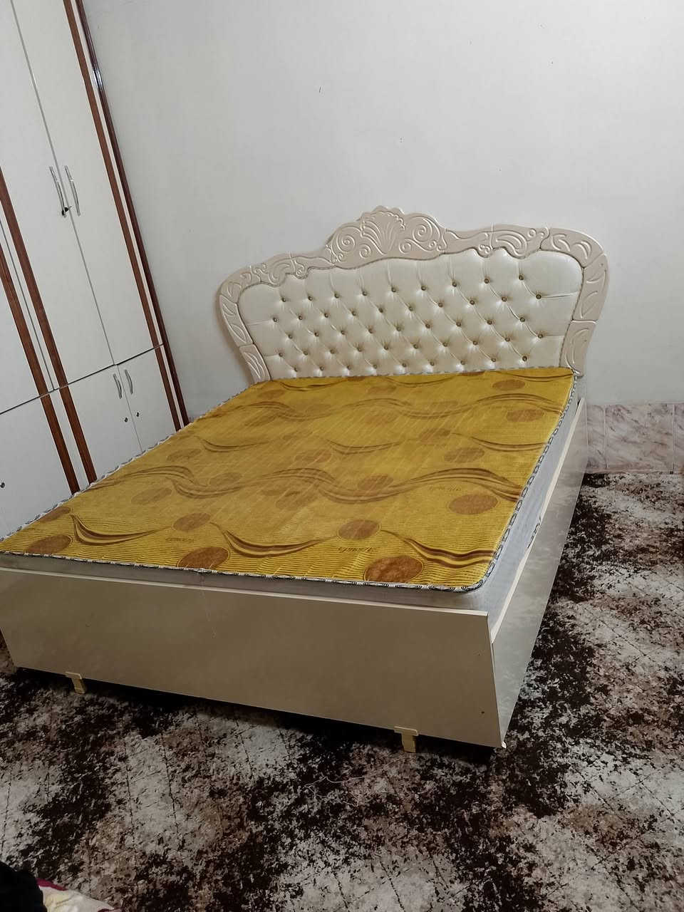 ئه م سيستمه بو فروشتن ده ست كردي اصله بالم بريسي ئه صله زور زور تازيه دوشه كي ده رجه يه كه قياسي 200/180 هه ر كه سيك ويستي تيل بو ژماره به كه ***********
