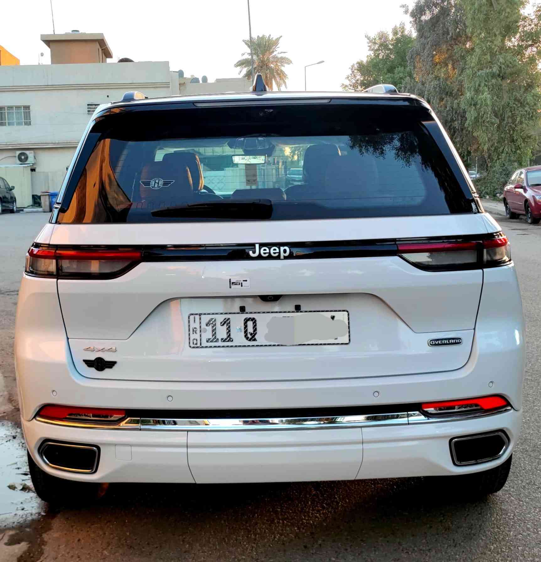 سلام عليكم .... اخوان عندي جيب اوفر لاند. 2024  لون ابيض خليجيه وكالة هارلم رقم بغداد بأسمي وتحويل مباشر .... اخوان السياره مكفوله من كلشي وبحالة الوكالة وماشيه 15 الف فقط طبعا السياره فول مواصفات  وسعرها 48500$ واي استفسار هذا رقمي ***********
مكان السياره حي القادسيه 
مواصفاته 
محرك 6 سلندر 3600
بانوراما 
خمس كامرات 
ناظور ليلي 
مساج
كشنات جلد لون احمر 
جكات 
فور ويل 
باب خلفي كخرباء 
سستم صوت 
رادار امامي 
رادارات جانبيه بغداد, العراق
