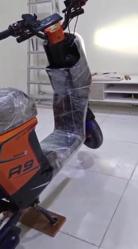 سلام عليكم دراجه R9 للبيع ب350 وبيها مجال للشراي عنواني البصره ابو الخصيب رقمي ***********
