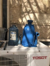 للبيع  جك صيني علامة الغزال ٣٢ طن نظيف السعر ٢٥ الف  جك كبير اصلي بلاد...