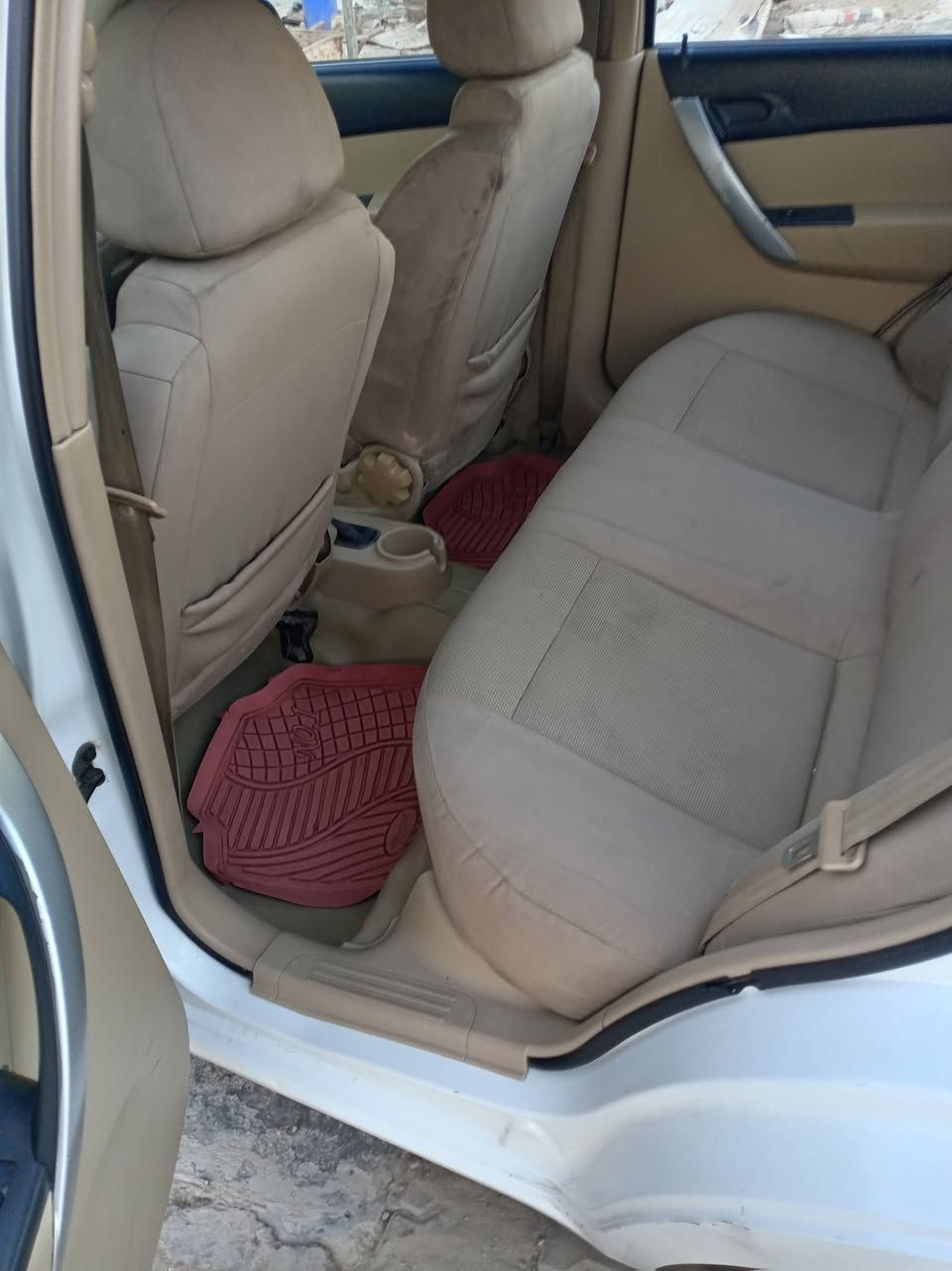 السلام عليكم مكلف بلنشر افيو 2011 اوتوماتيك نضيفه بدون ضربه  مابيهه نقص سياره جاهزه رقم بغداد مكان السياره ابي غريب النصر والسلام  وخير من الله
السعر72وبيهه مجال التواصل مع صاحب السياره ***********
