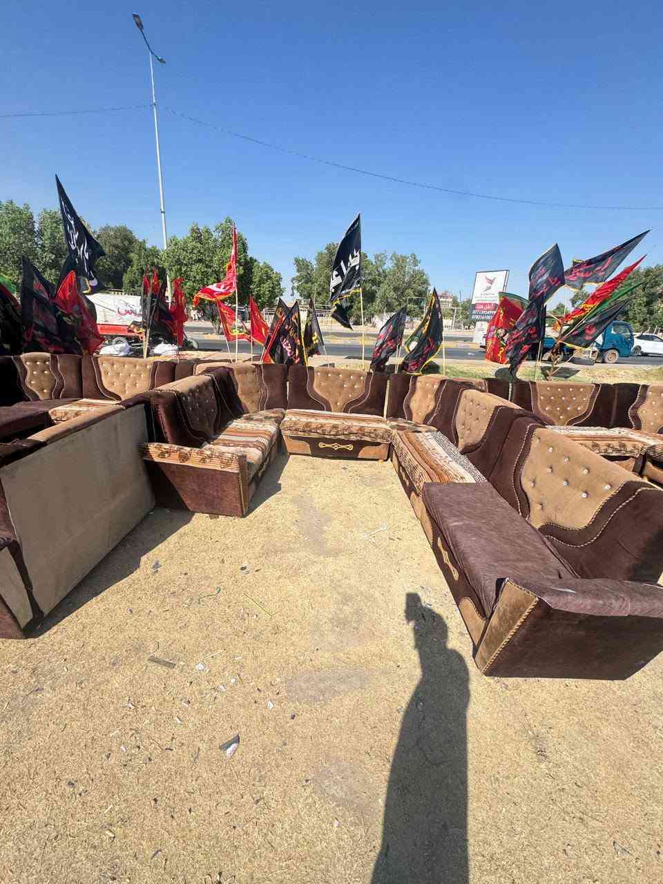 ديوان  45نفر للبيع مكانه نجف 
كاونتر 6امتار تسكام ويا سنك متر لاستفسار وتساب ***********بيع بدون عموله
