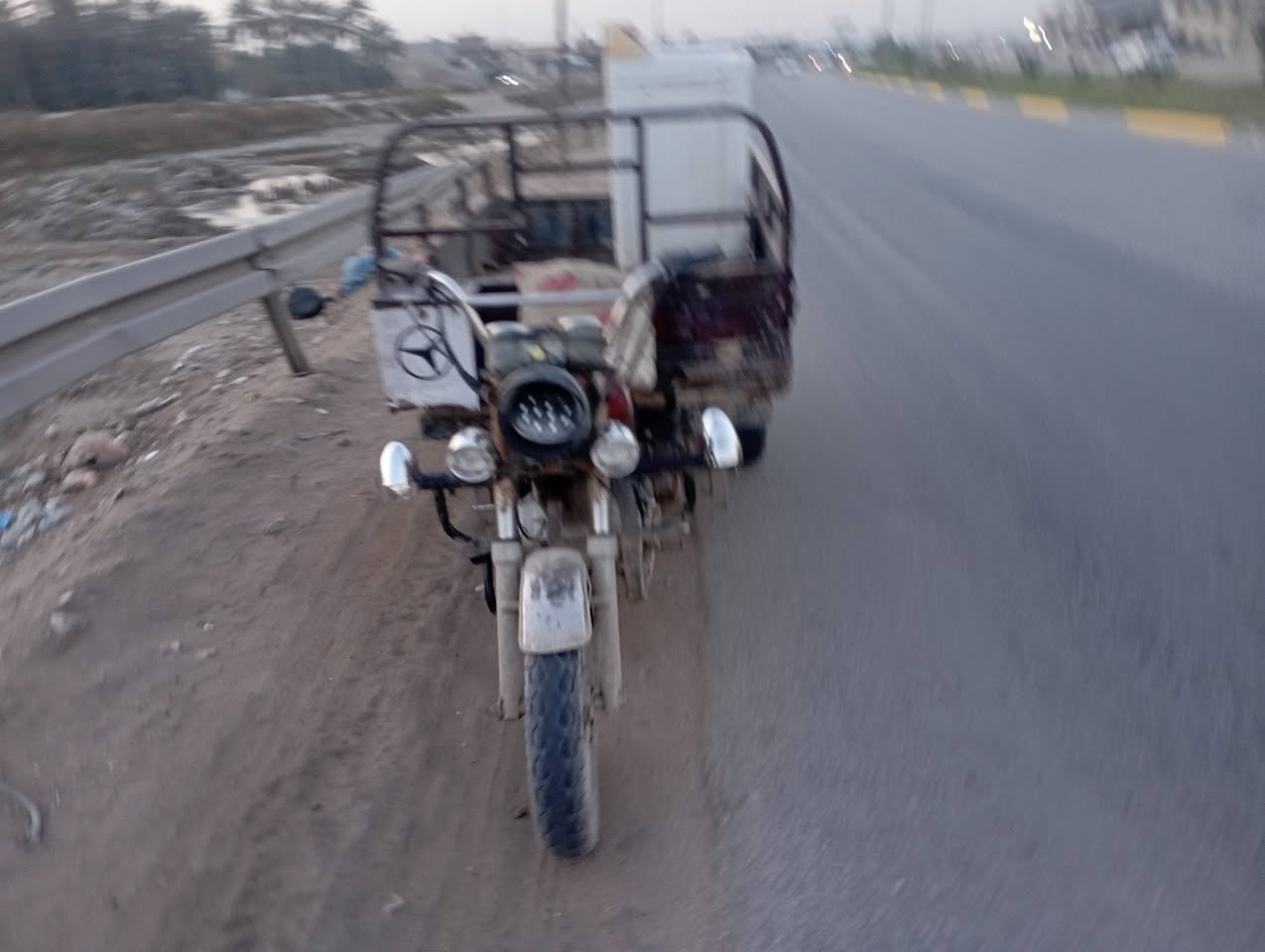 السلام عليكم ستوته للبيع موديل 17 كلك ستوته مقفوله مكينه جديده 200 بيها سعر 750 وبيهال كربلاء طريج***********
