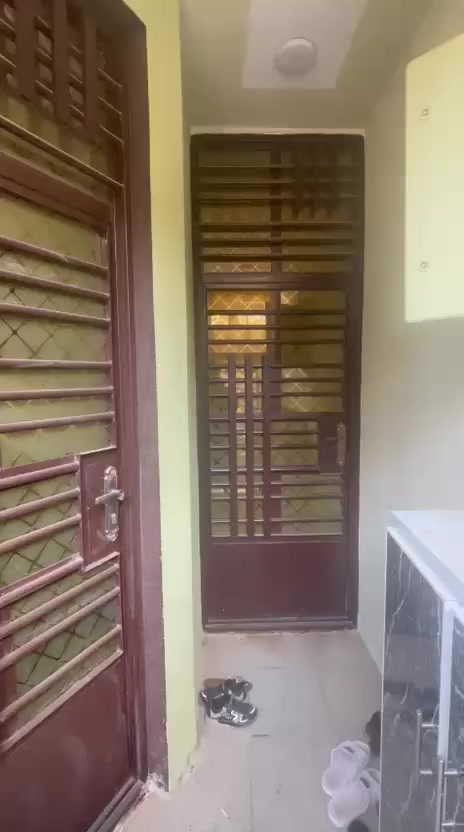 ٥٠ متر للبيع الدور شارع ابو حطاب غرفه جوه وثنين فوك بناء ٢٠٢٣    للاستفسار مراجعه مكتب عمار للعقارات او الاتصال ع الارقام التاليه
***********
***********
