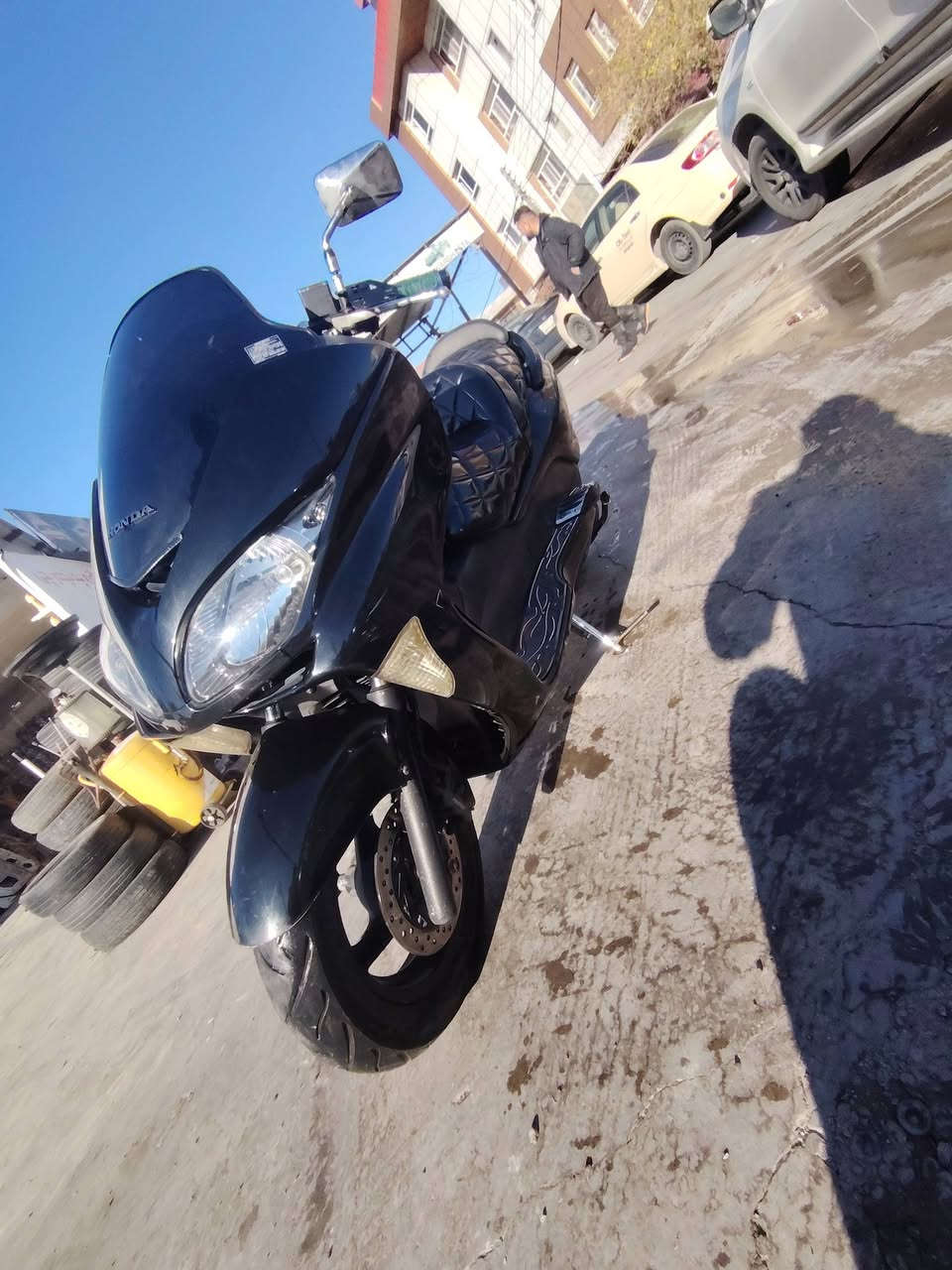 للبيع دراجة فورزا 09 هوندا محرك كبس بي كير 7 وبي تموماتيك الهيكل كلو تمام سعر 1100$ وبي مجال ***********
