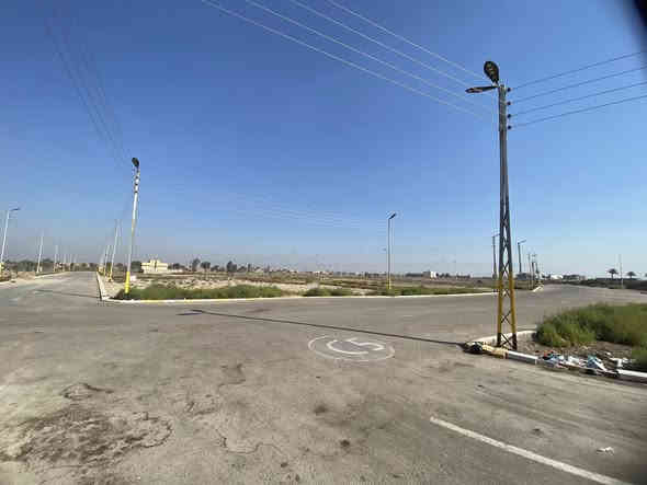 السلام عليكم
قطعه 200 متر سند 25 للبيع بمجمع الحرمين السكني طريق الدغاره متوفره كافه الخدمات كهرباء ماا تبليط شوارع عراض مجمع مرتب ***********
