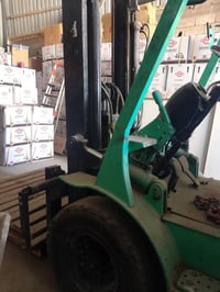 رافعة شوكية • ٢.٥طن • بدون أوراق